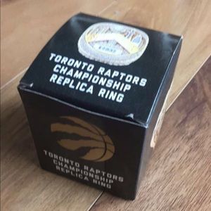Toronto Raptors Baron Championship Replica Ring